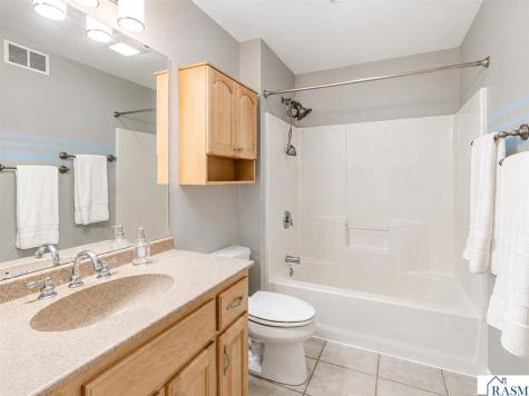 213 Victoria Boulevard Mankato MN 56001