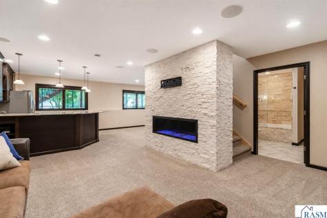 213 Victoria Boulevard Mankato MN 56001