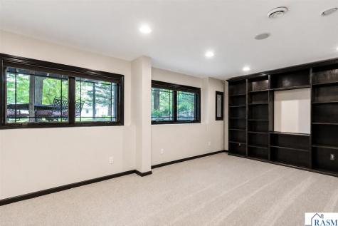 213 Victoria Boulevard Mankato MN 56001