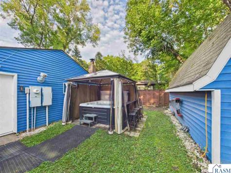 701 Oak Avenue Madison Lake MN 56063