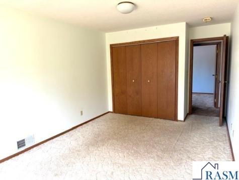228 Bittersweet Lane Mankato MN 56001