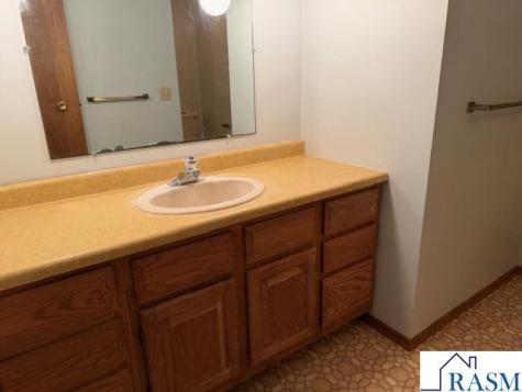 228 Bittersweet Lane Mankato MN 56001