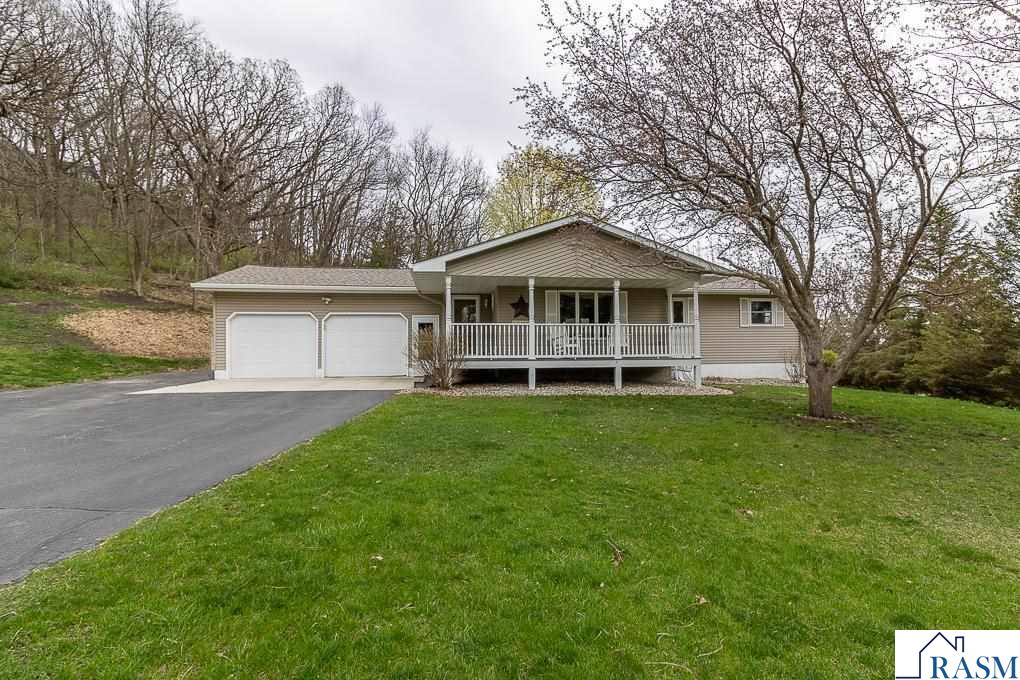 35425 Shakpays Cove Road Kasota MN 56050