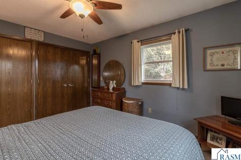 35425 Shakpays Cove Road Kasota MN 56050