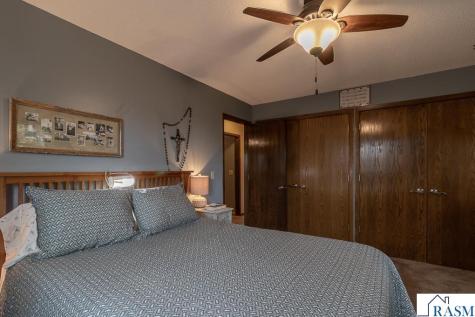 35425 Shakpays Cove Road Kasota MN 56050