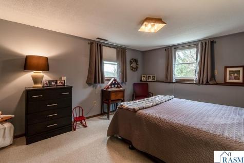 35425 Shakpays Cove Road Kasota MN 56050