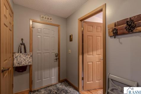 35425 Shakpays Cove Road Kasota MN 56050