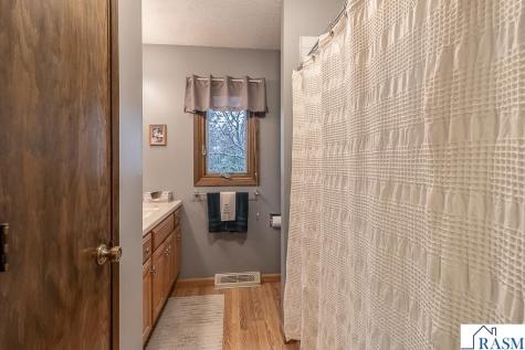35425 Shakpays Cove Road Kasota MN 56050