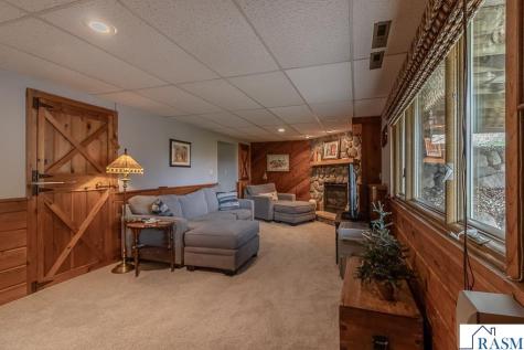 35425 Shakpays Cove Road Kasota MN 56050
