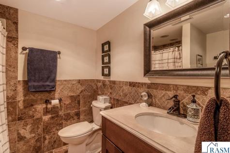 35425 Shakpays Cove Road Kasota MN 56050