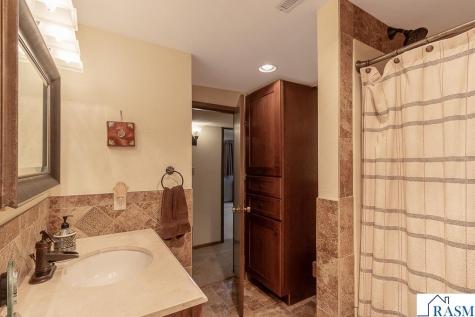 35425 Shakpays Cove Road Kasota MN 56050