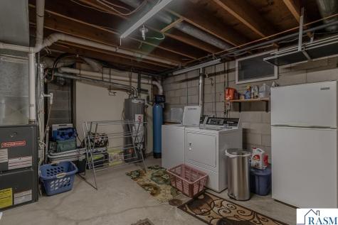 35425 Shakpays Cove Road Kasota MN 56050
