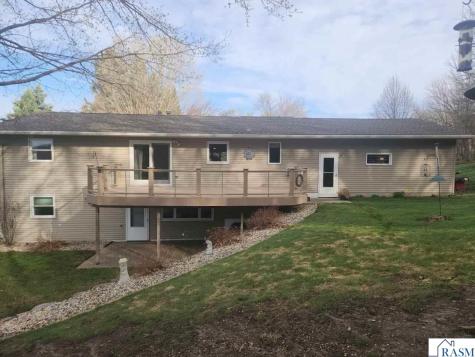 35425 Shakpays Cove Road Kasota MN 56050