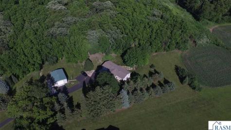 35425 Shakpays Cove Road Kasota MN 56050