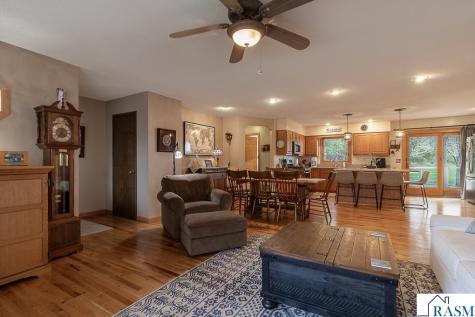 35425 Shakpays Cove Road Kasota MN 56050