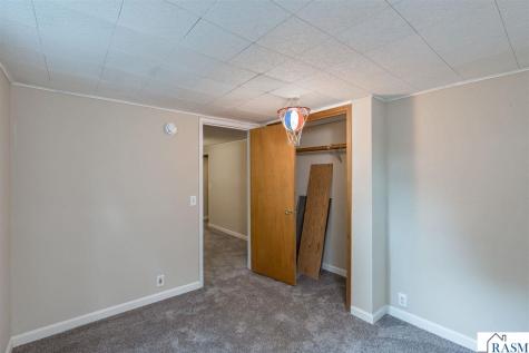 13 Southview Drive Mankato MN 56001