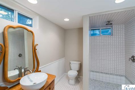 13 Southview Drive Mankato MN 56001