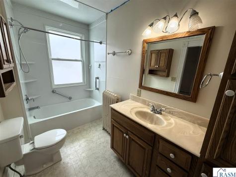 1020 N Minnesota New Ulm MN 56073