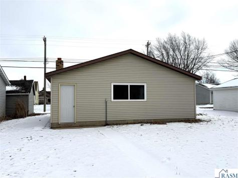 1020 N Minnesota New Ulm MN 56073
