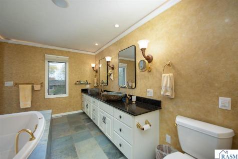 103 Beech Street Mankato MN 56001