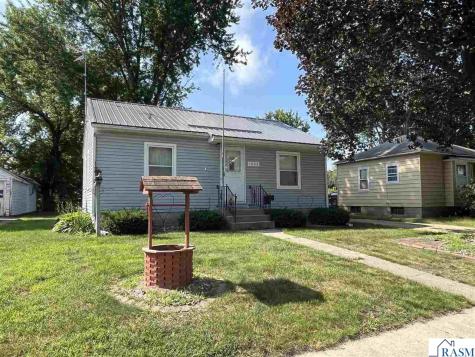 1066 1st Avenue South St. James MN 56081