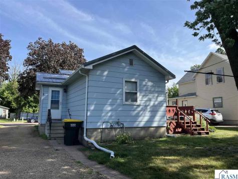 1066 1st Avenue South St. James MN 56081