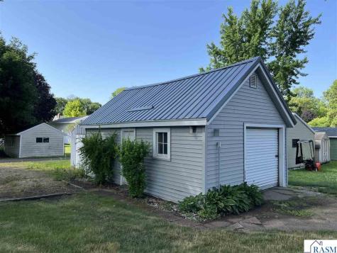 1066 1st Avenue South St. James MN 56081