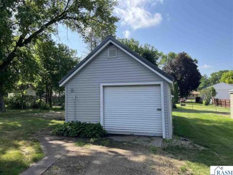 1066 1st Avenue South St. James MN 56081
