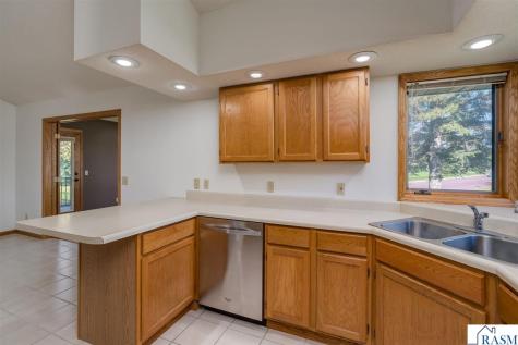 104 Wadsworth Drive Mankato MN 56001