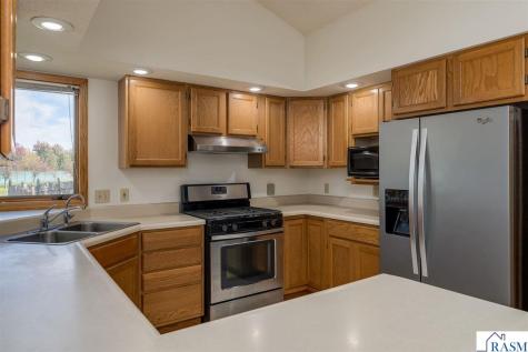 104 Wadsworth Drive Mankato MN 56001