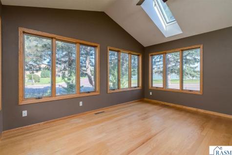 104 Wadsworth Drive Mankato MN 56001