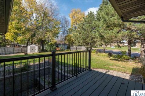 104 Wadsworth Drive Mankato MN 56001