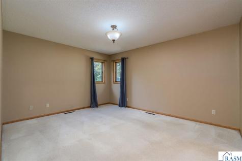 104 Wadsworth Drive Mankato MN 56001