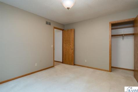 104 Wadsworth Drive Mankato MN 56001