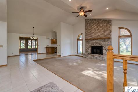 104 Wadsworth Drive Mankato MN 56001