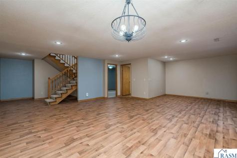 104 Wadsworth Drive Mankato MN 56001