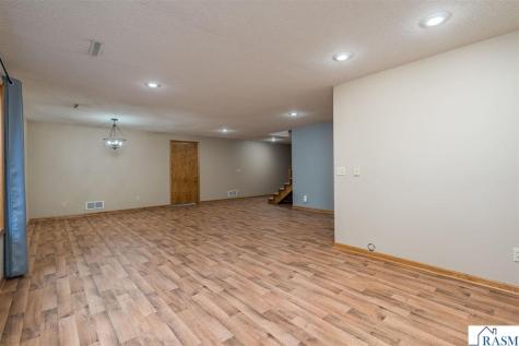 104 Wadsworth Drive Mankato MN 56001