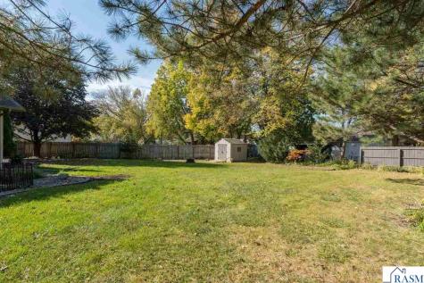 104 Wadsworth Drive Mankato MN 56001