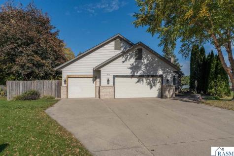 104 Wadsworth Drive Mankato MN 56001