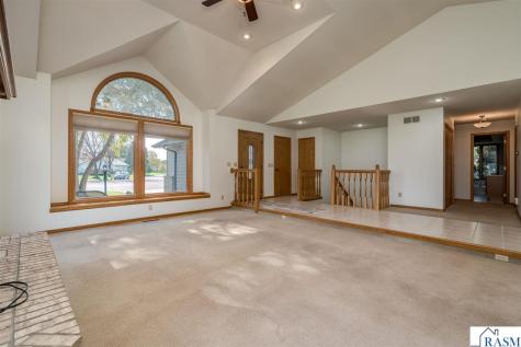 104 Wadsworth Drive Mankato MN 56001