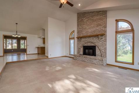 104 Wadsworth Drive Mankato MN 56001