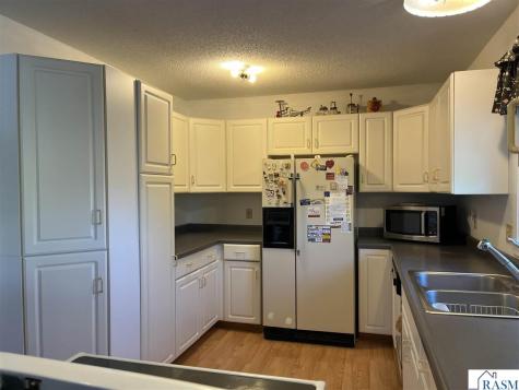 1015 11th Street North St. James MN 56081