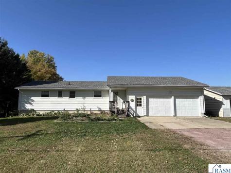 1015 11th Street North St. James MN 56081
