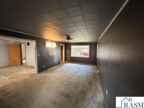 1621 N 4th Street Mankato MN 56001