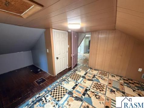 1621 N 4th Street Mankato MN 56001