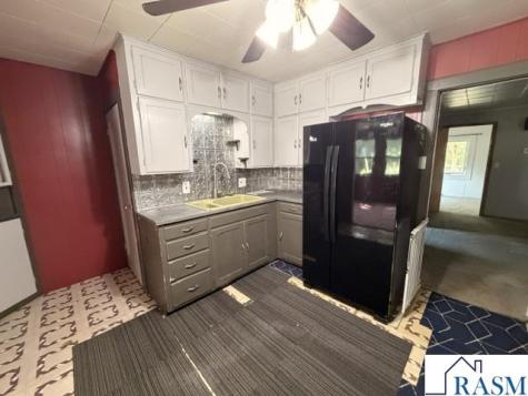 1621 N 4th Street Mankato MN 56001
