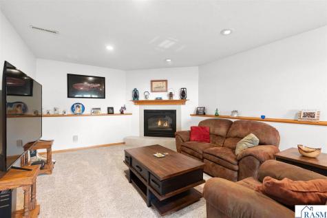 101 Teal Court Mankato MN 56001