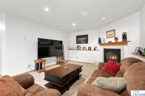 101 Teal Court Mankato MN 56001