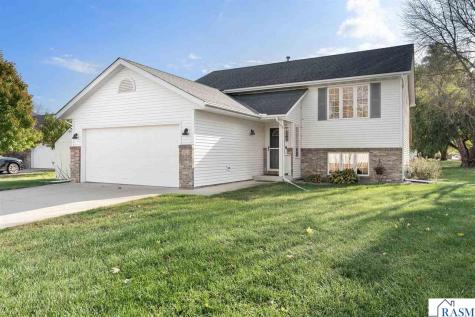 101 Teal Court Mankato MN 56001