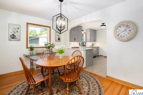 332 Harrison Avenue North Mankato MN 56003